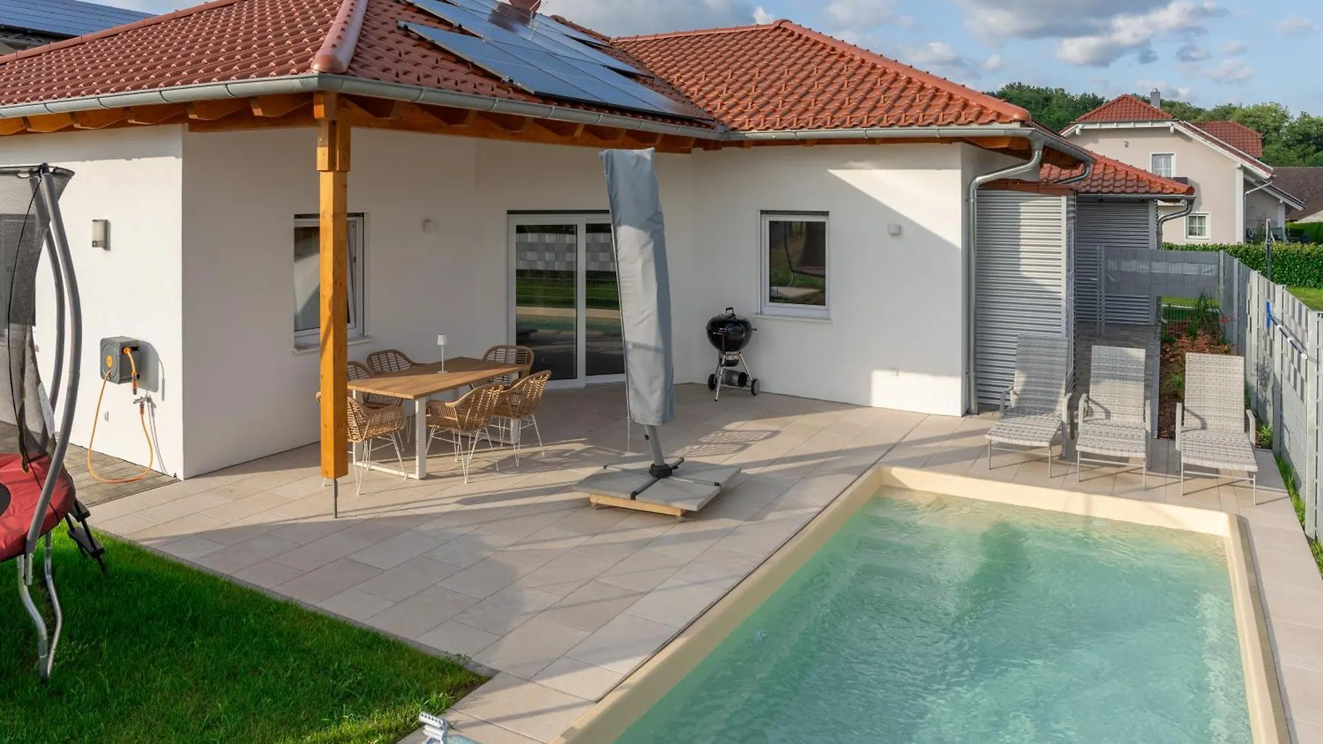 Privater Neubau Bungalow Mit Beheiztem Pool Villa Hengersberg
