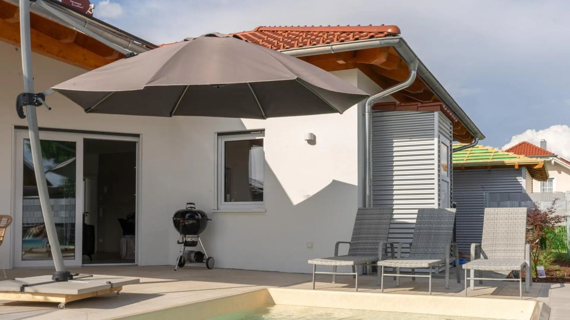 Holiday home Privater Neubau Bungalow Mit Beheiztem Pool Villa Hengersberg