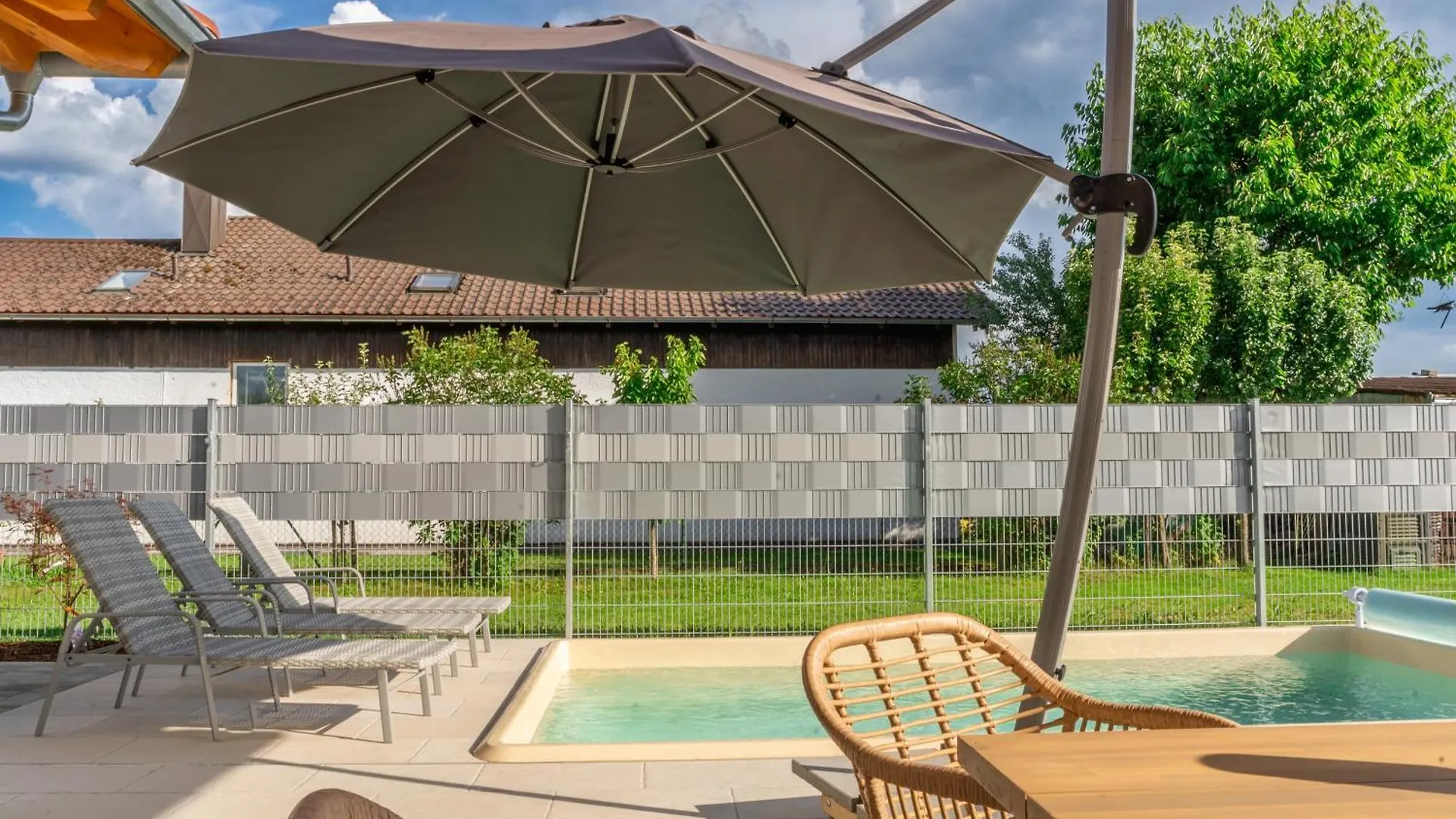 Privater Neubau Bungalow Mit Beheiztem Pool Villa Hengersberg Holiday home