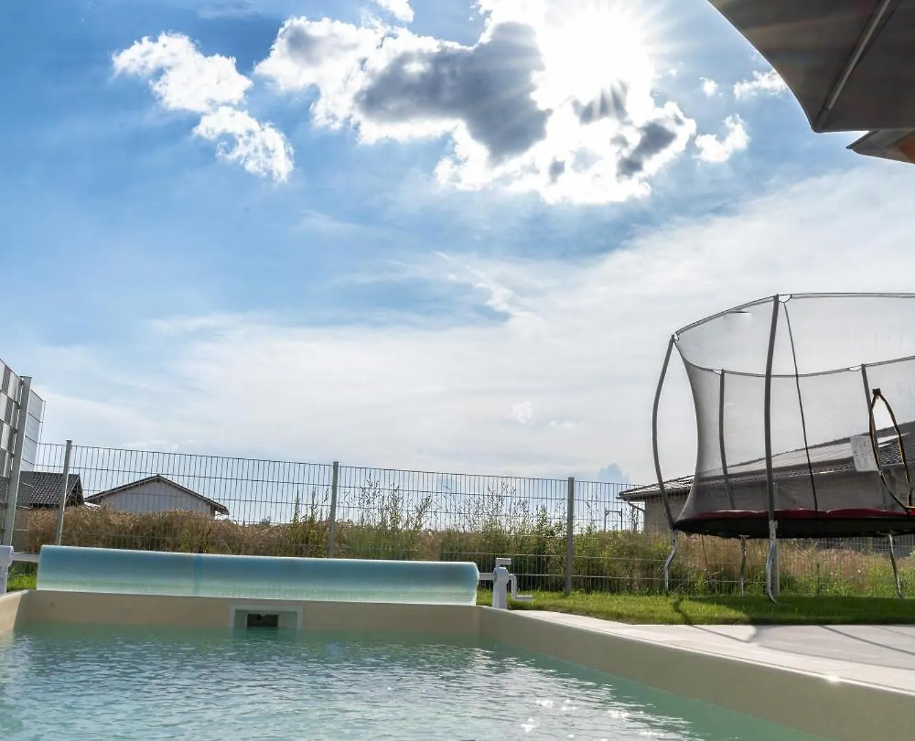 Privater Neubau Bungalow Mit Beheiztem Pool Villa Hengersberg Holiday home